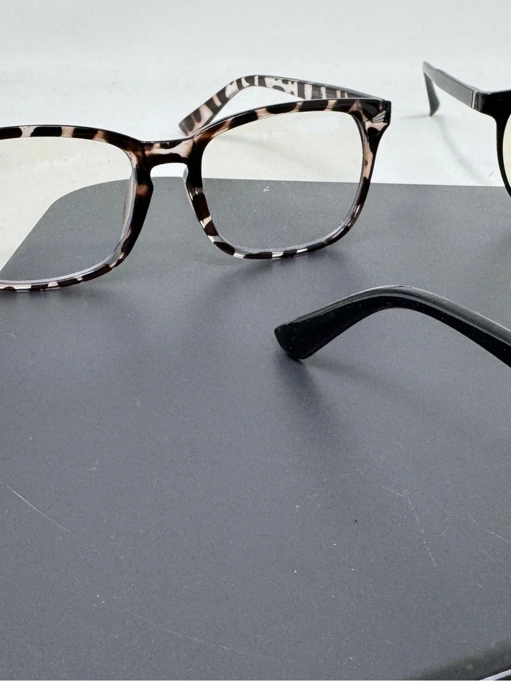 Blue Light Filter Reading Glasses Lot of 5 - no strength